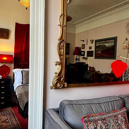 Central Apartment With Parking, Original Art And Antiques Edimburgo Esterno foto