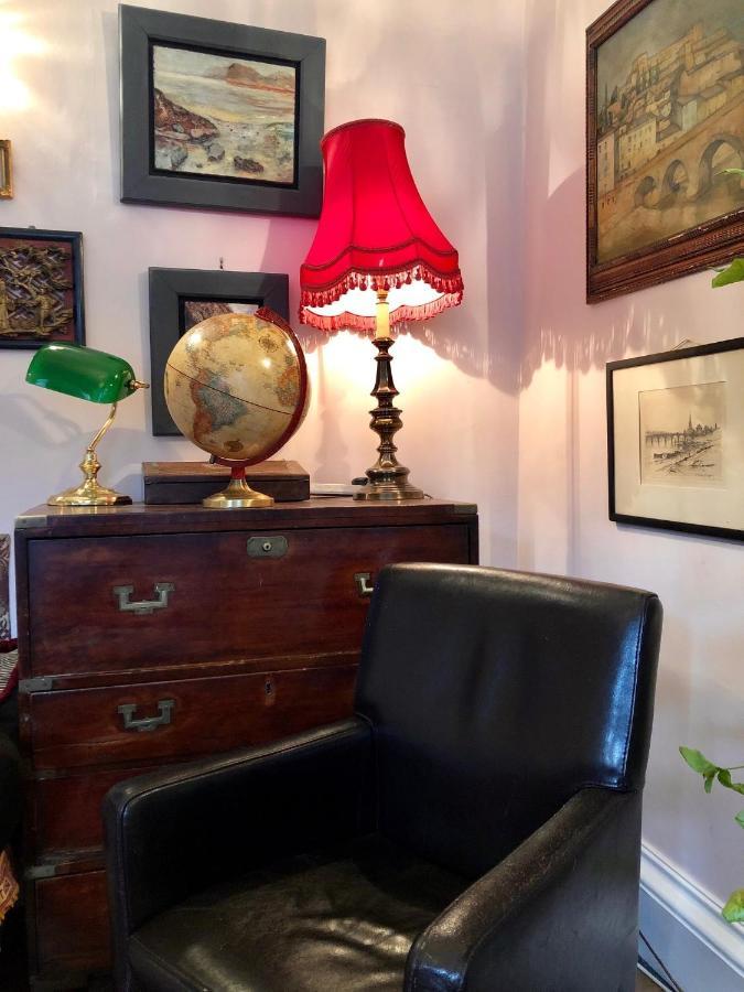 Central Apartment With Parking, Original Art And Antiques Edimburgo Esterno foto