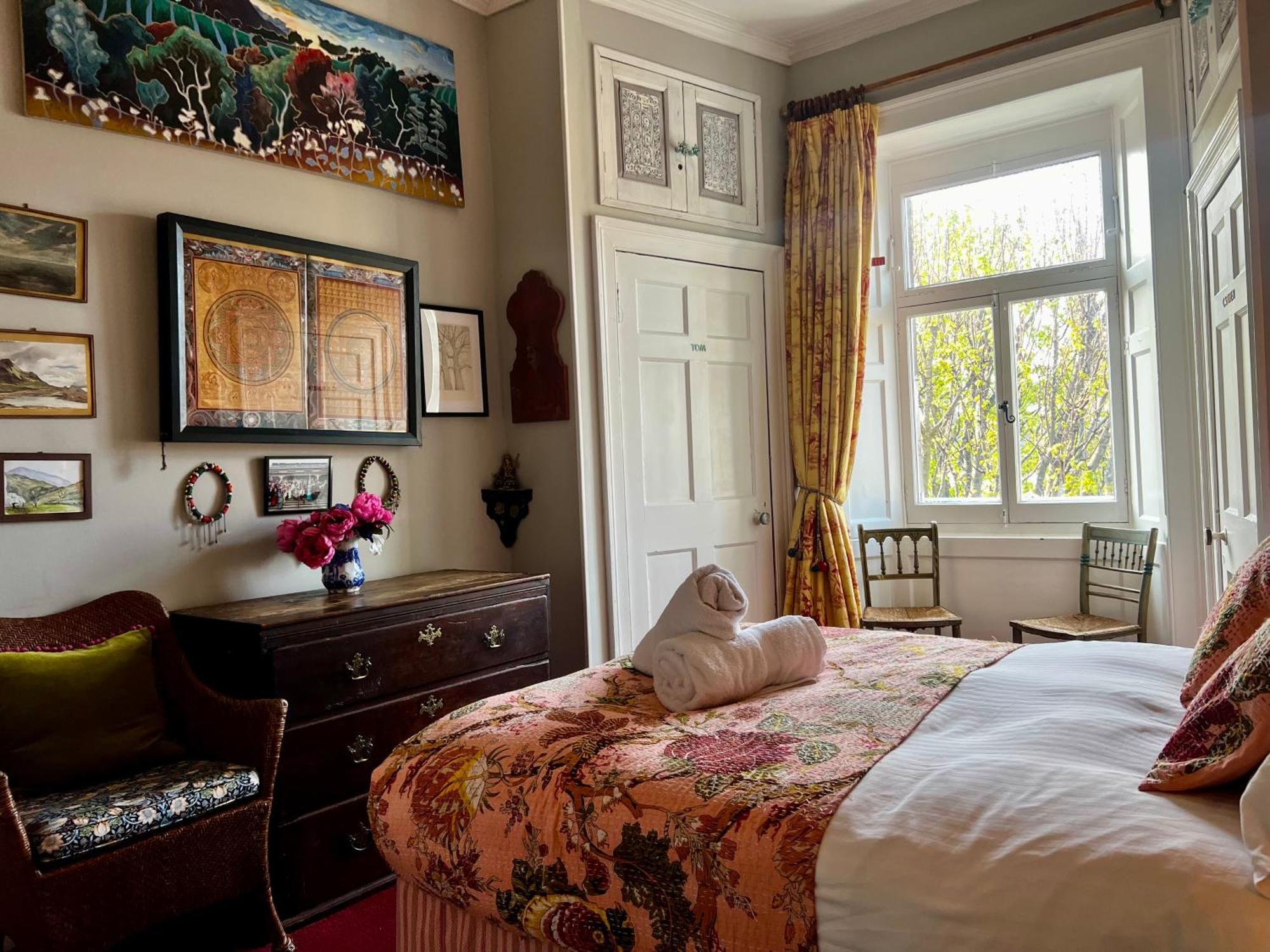Central Apartment With Parking, Original Art And Antiques Edimburgo Esterno foto
